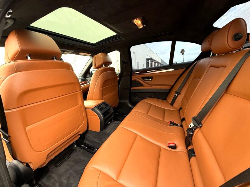 BMW 5-Series 550i 2015 BMW 5-Series 550i 2015