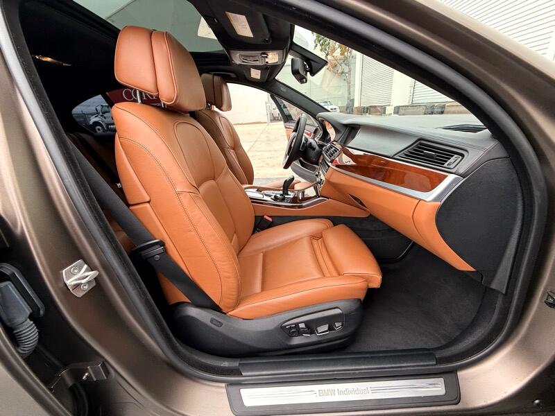 BMW 5-Series 550i 2015 BMW 5-Series 550i 2015