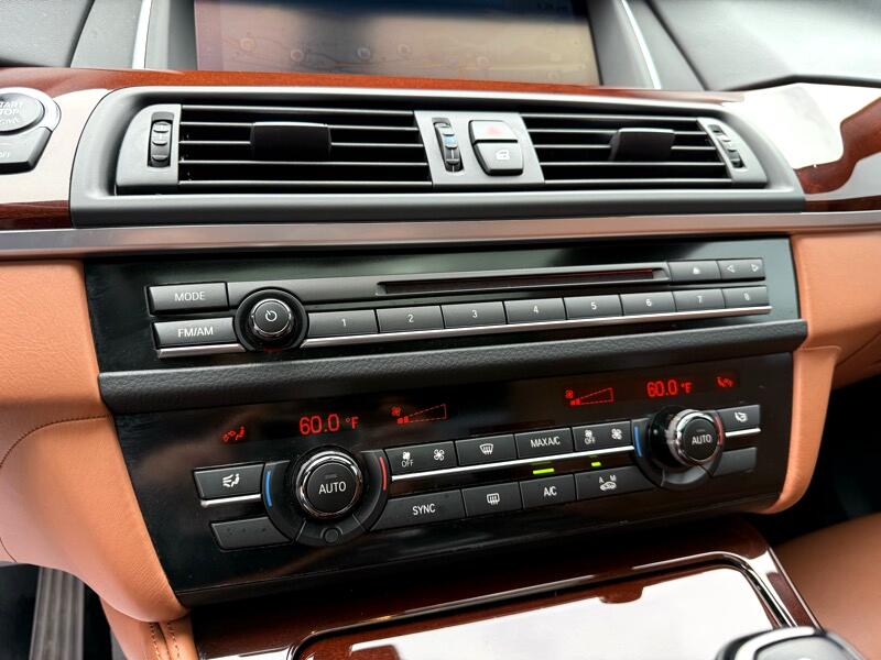 BMW 5-Series 550i 2015 BMW 5-Series 550i 2015