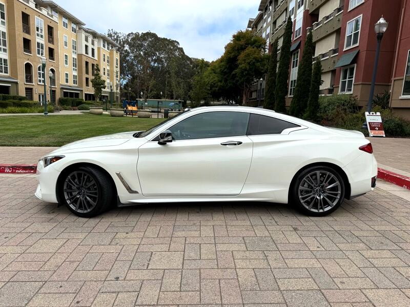 2017 Infiniti Q60 3.0t Sport photo 4