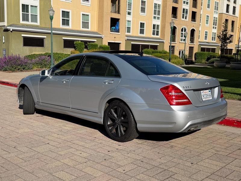 Mercedes-Benz S-Class S550 2010