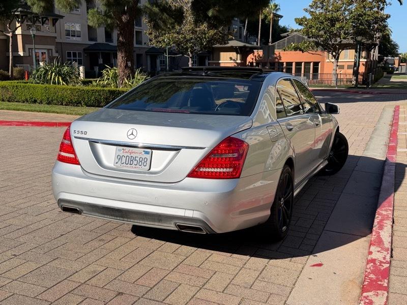 Mercedes-Benz S-Class S550 2010