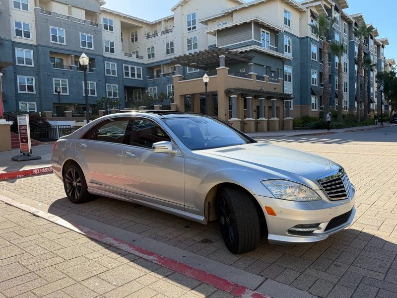 Mercedes-Benz S-Class S550 2010