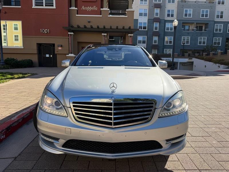 Mercedes-Benz S-Class S550 2010