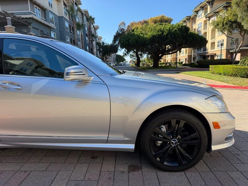 Mercedes-Benz S-Class S550 2010
