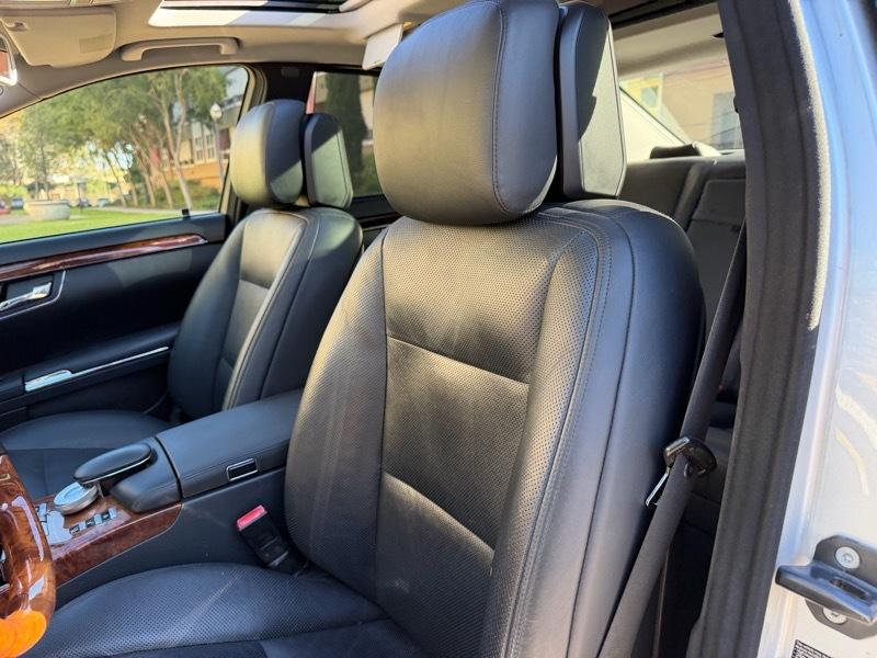 Mercedes-Benz S-Class S550 2010