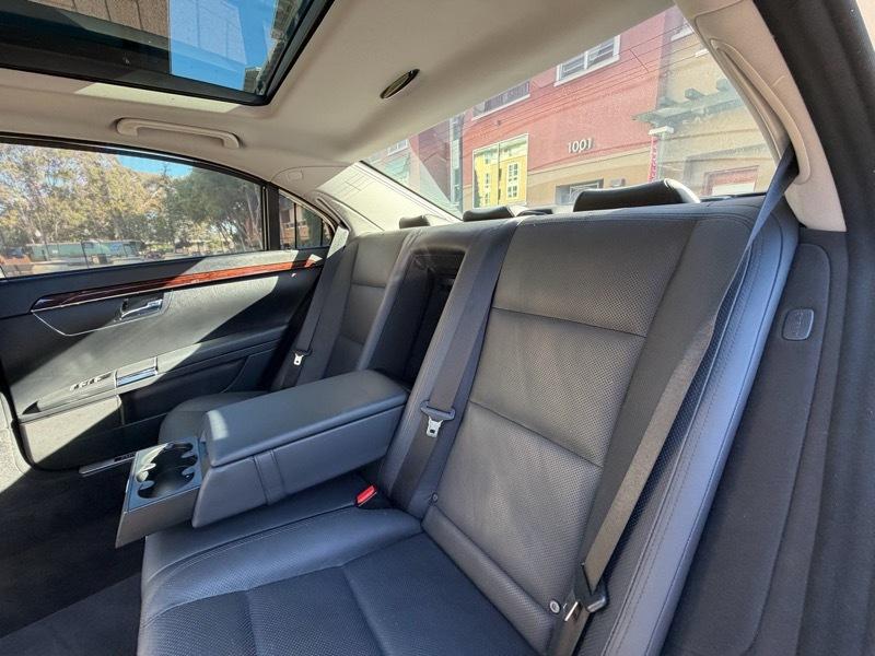 Mercedes-Benz S-Class S550 2010