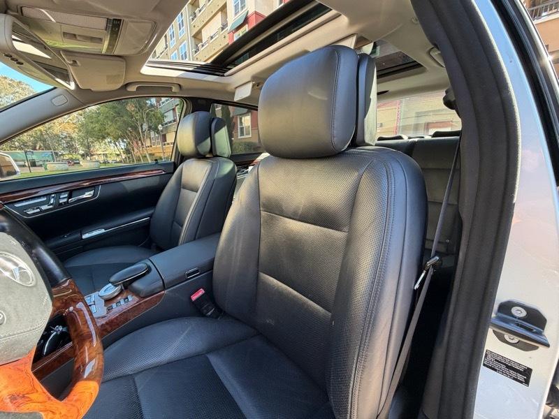 Mercedes-Benz S-Class S550 2010