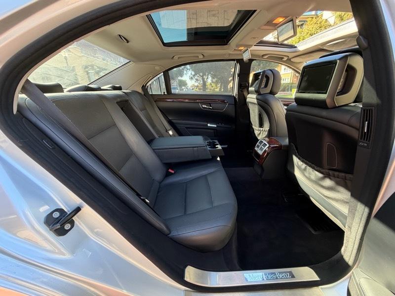 Mercedes-Benz S-Class S550 2010