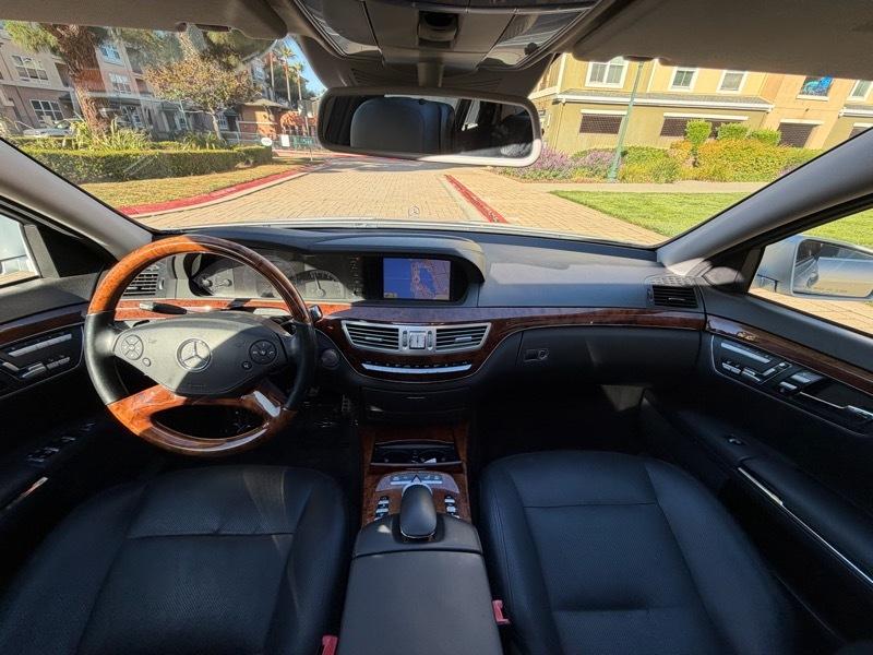 Mercedes-Benz S-Class S550 2010