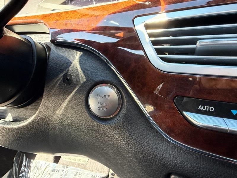 Mercedes-Benz S-Class S550 2010