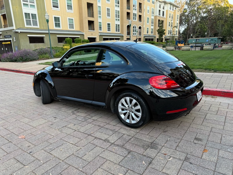2014 Volkswagen Beetle 2.5L photo 3