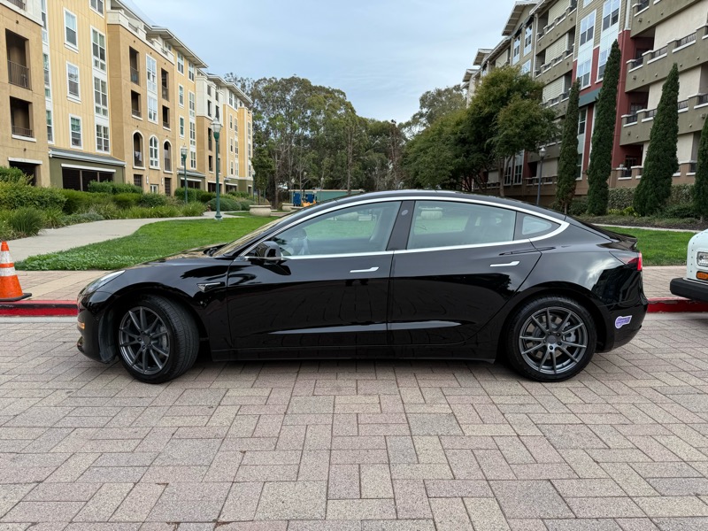 2018 Tesla Model 3 photo 4