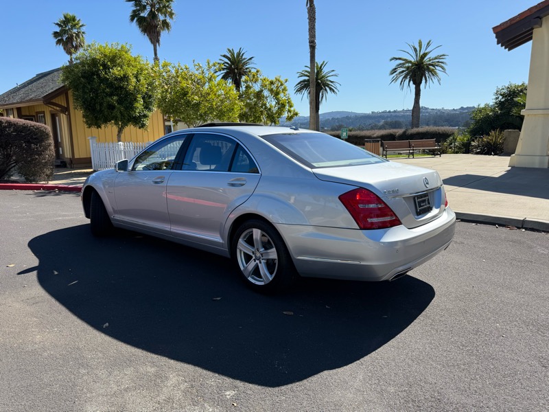 2012 Mercedes Benz S 550 photo 2