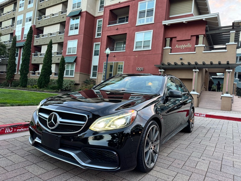 2014 Mercedes Benz E 63 S photo 2