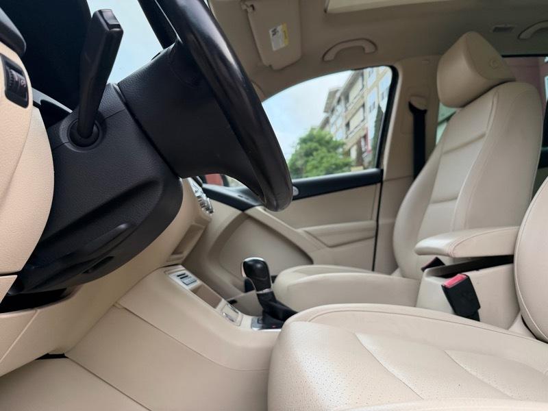 Volkswagen Tiguan SE 4Motion 2014