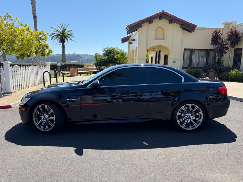 BMW M3 Convertible 2011
