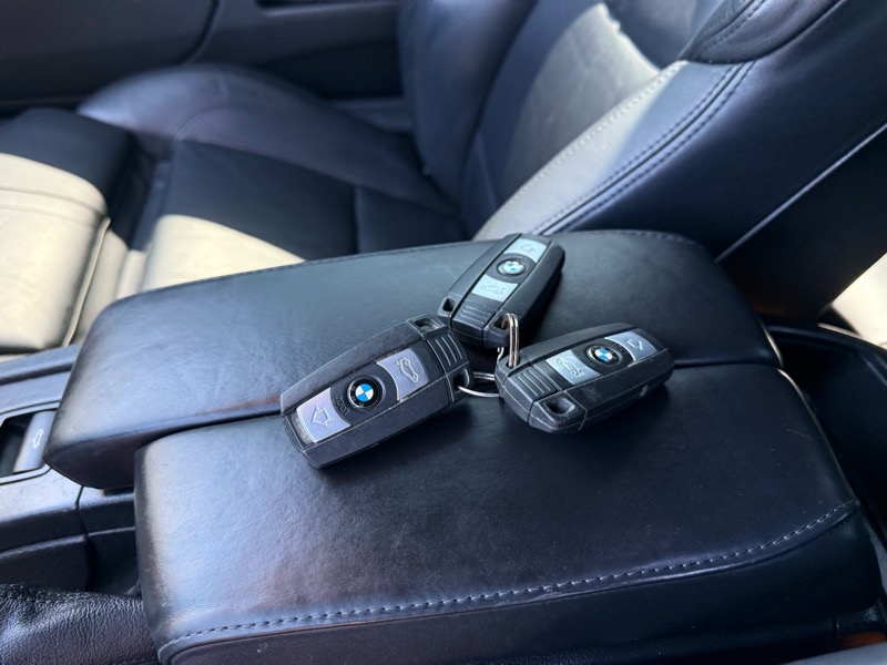 BMW M3 Convertible 2011