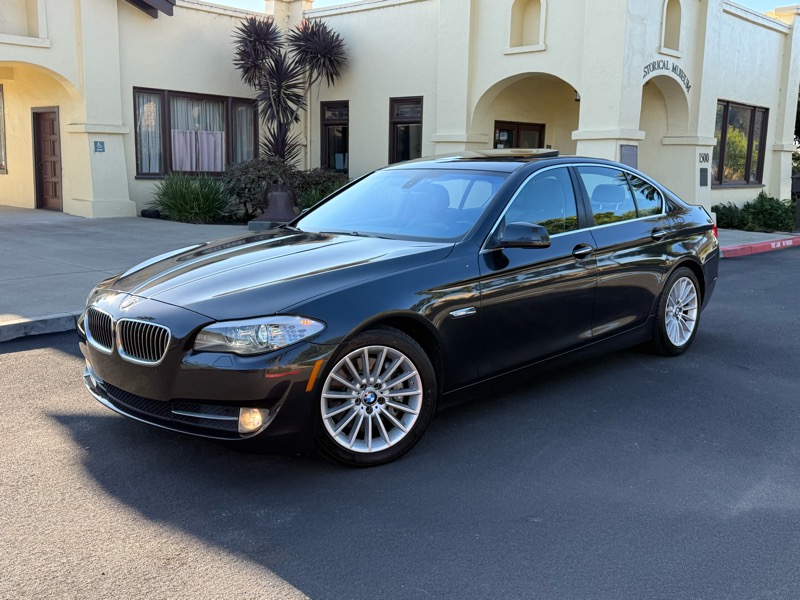 BMW 5-Series 535i 2012