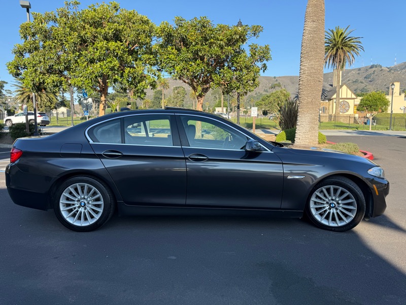 BMW 5-Series 535i 2012