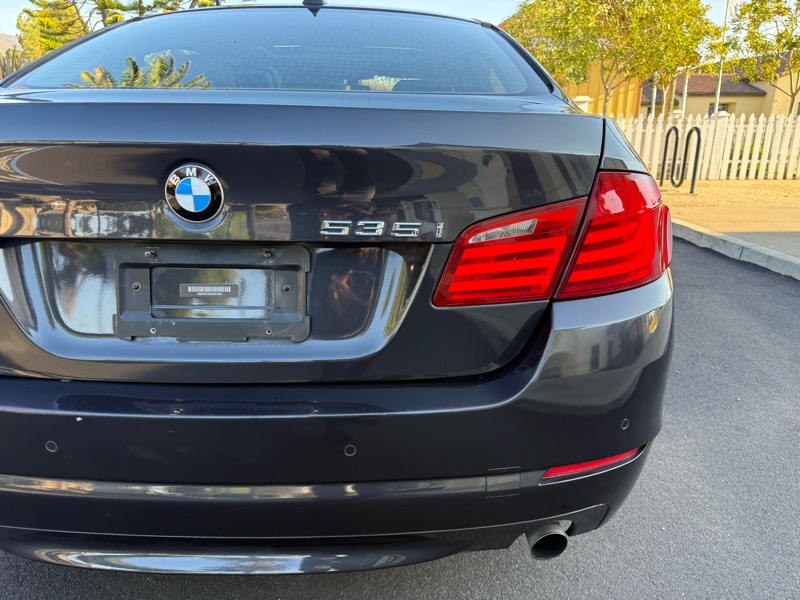 BMW 5-Series 535i 2012