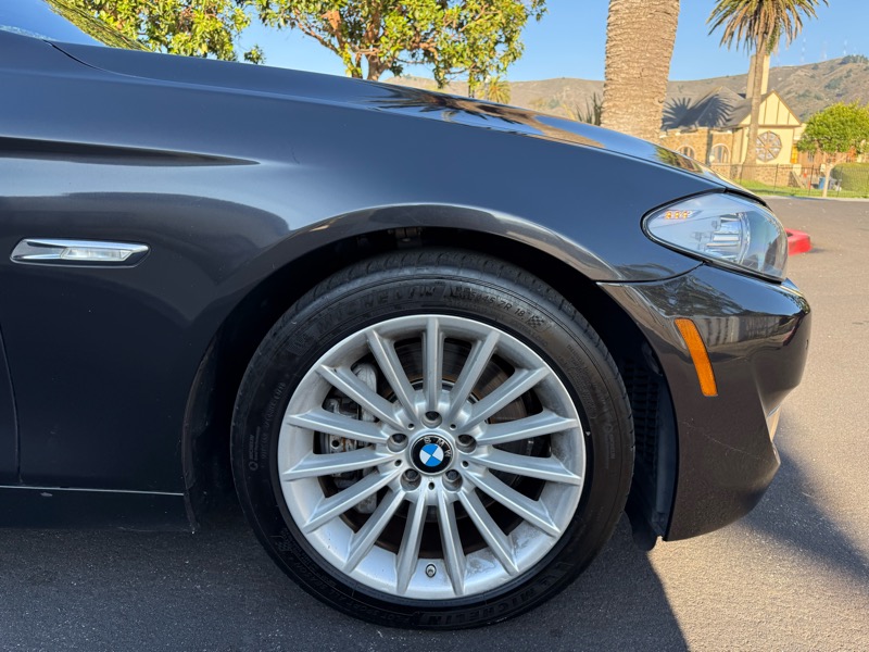 BMW 5-Series 535i 2012