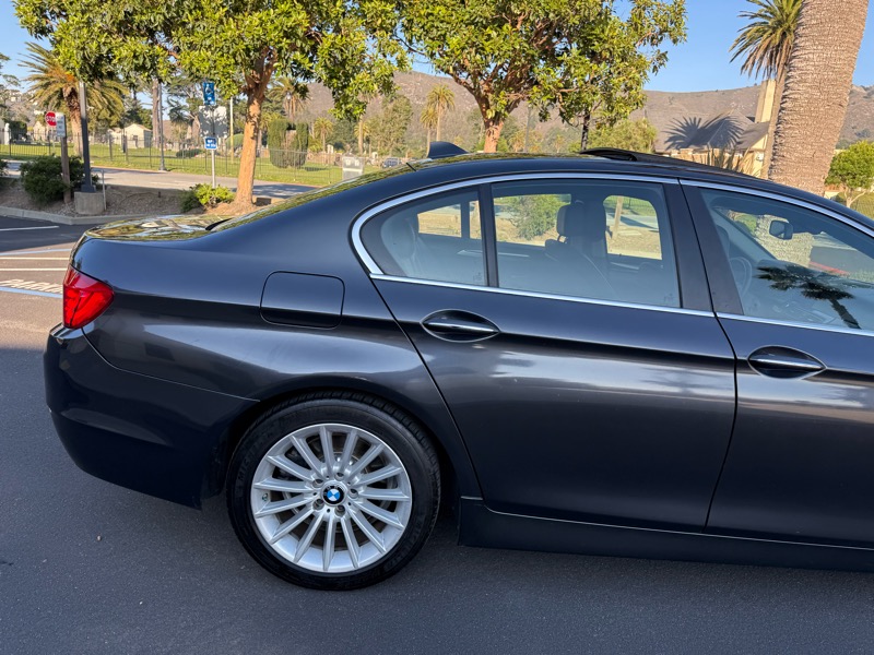 BMW 5-Series 535i 2012