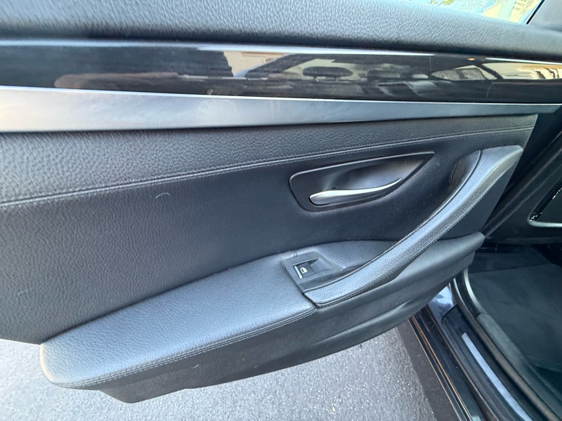 BMW 5-Series 535i 2012