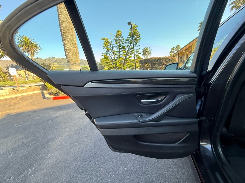 BMW 5-Series 535i 2012