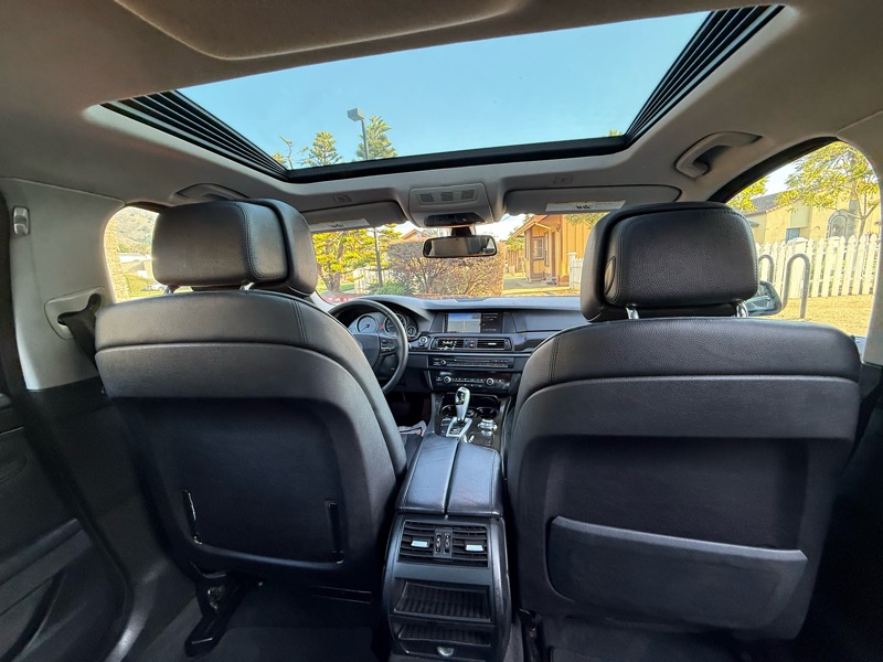 BMW 5-Series 535i 2012