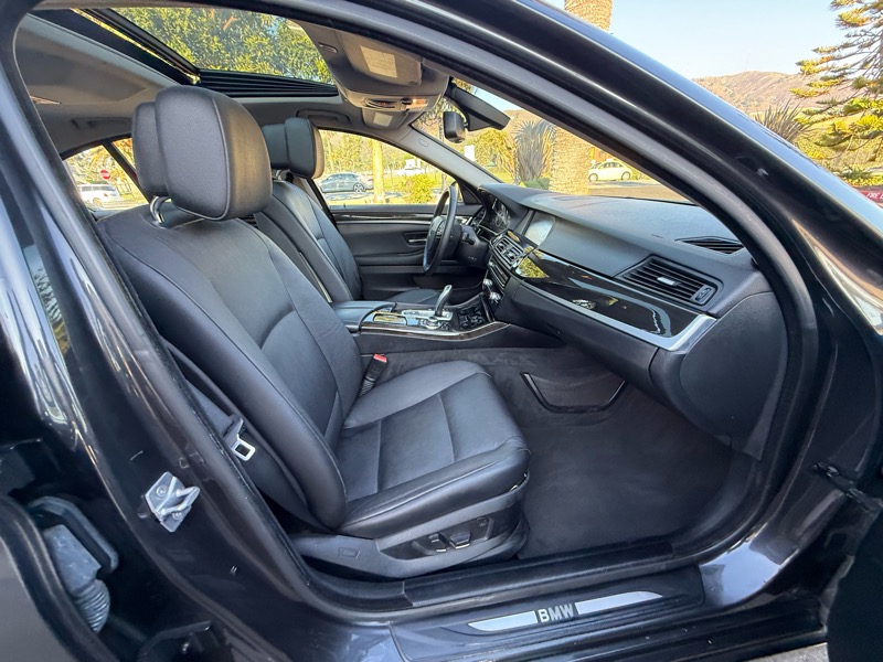 BMW 5-Series 535i 2012