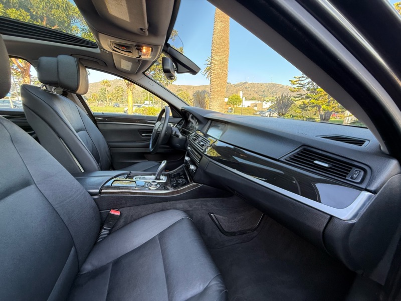 BMW 5-Series 535i 2012