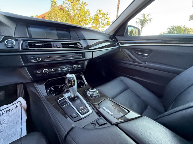 BMW 5-Series 535i 2012