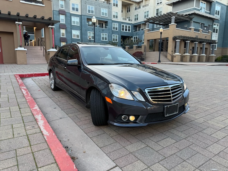 Mercedes-Benz E-Class E550 Sedan 2010