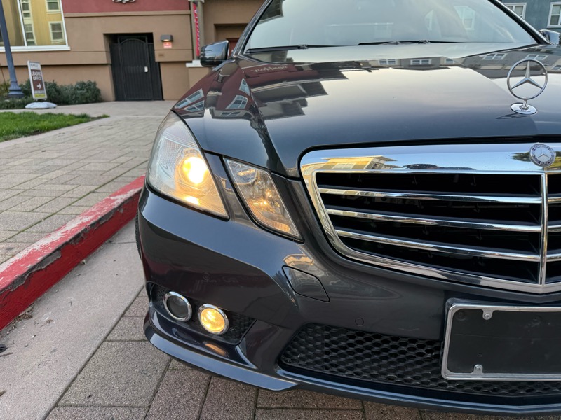 Mercedes-Benz E-Class E550 Sedan 2010