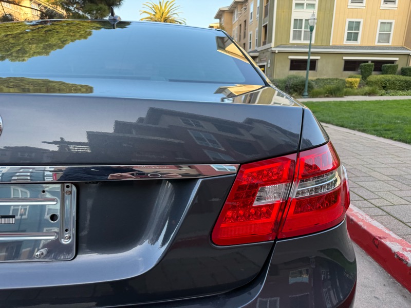 Mercedes-Benz E-Class E550 Sedan 2010