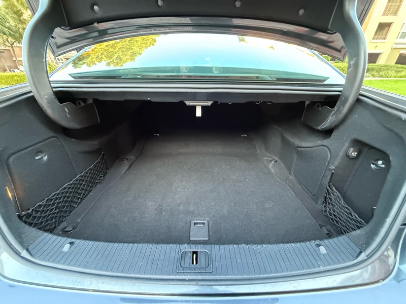 Mercedes-Benz E-Class E550 Sedan 2010