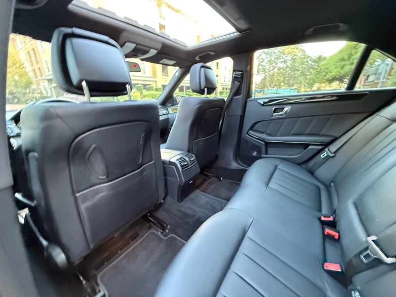 Mercedes-Benz E-Class E550 Sedan 2010