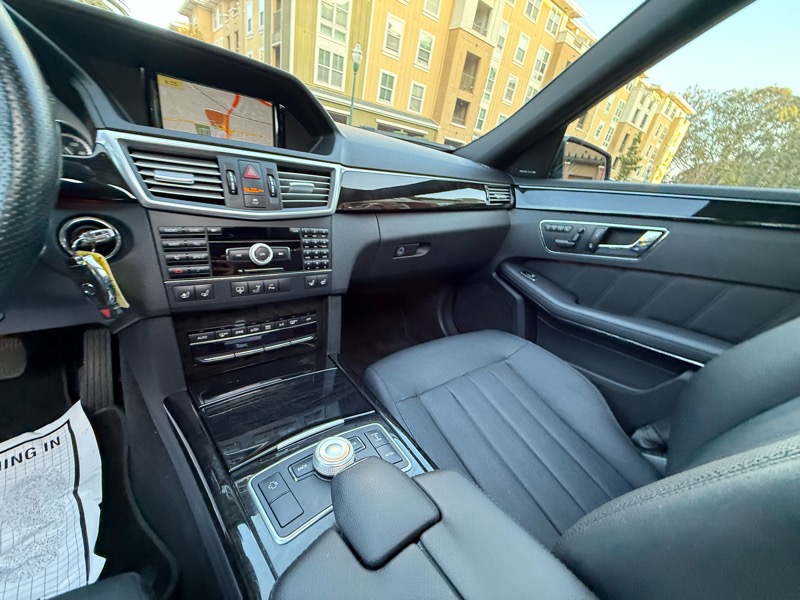 Mercedes-Benz E-Class E550 Sedan 2010