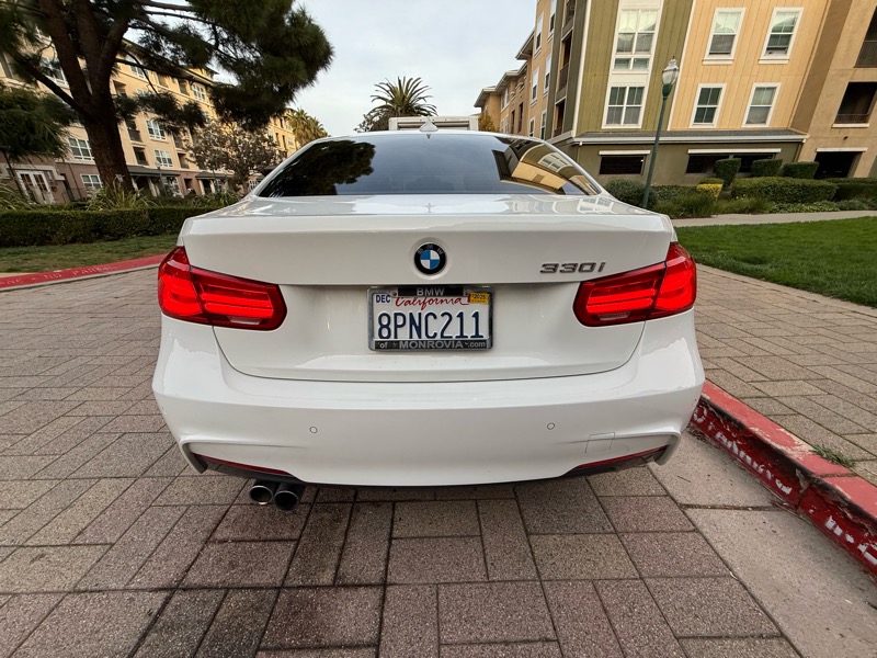 BMW 3-Series 330i SULEV Sedan 2017