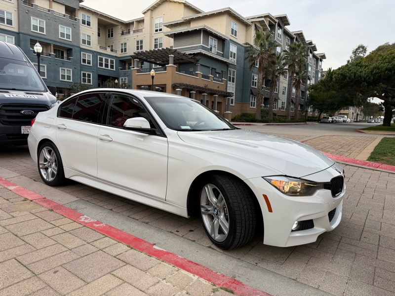 BMW 3-Series 330i SULEV Sedan 2017