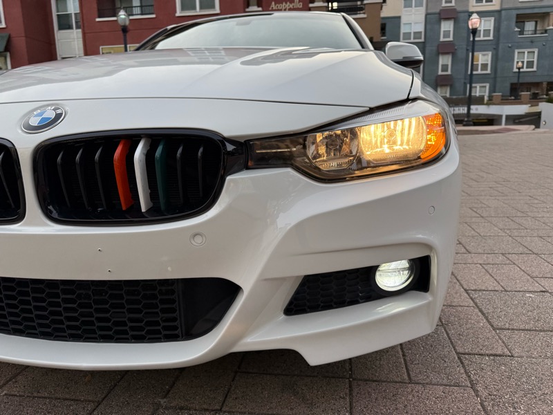 BMW 3-Series 330i SULEV Sedan 2017