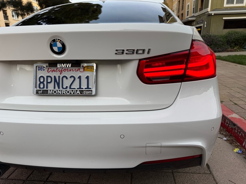 BMW 3-Series 330i SULEV Sedan 2017