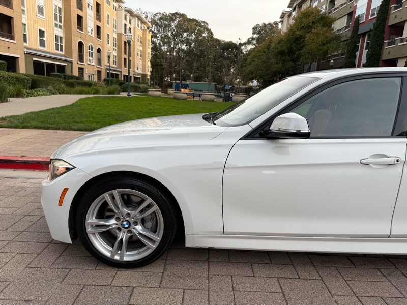 BMW 3-Series 330i SULEV Sedan 2017
