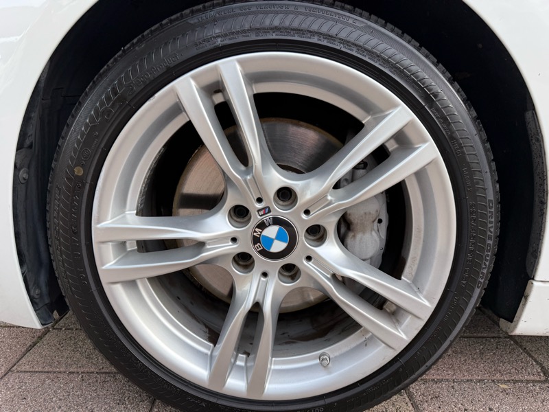 BMW 3-Series 330i SULEV Sedan 2017