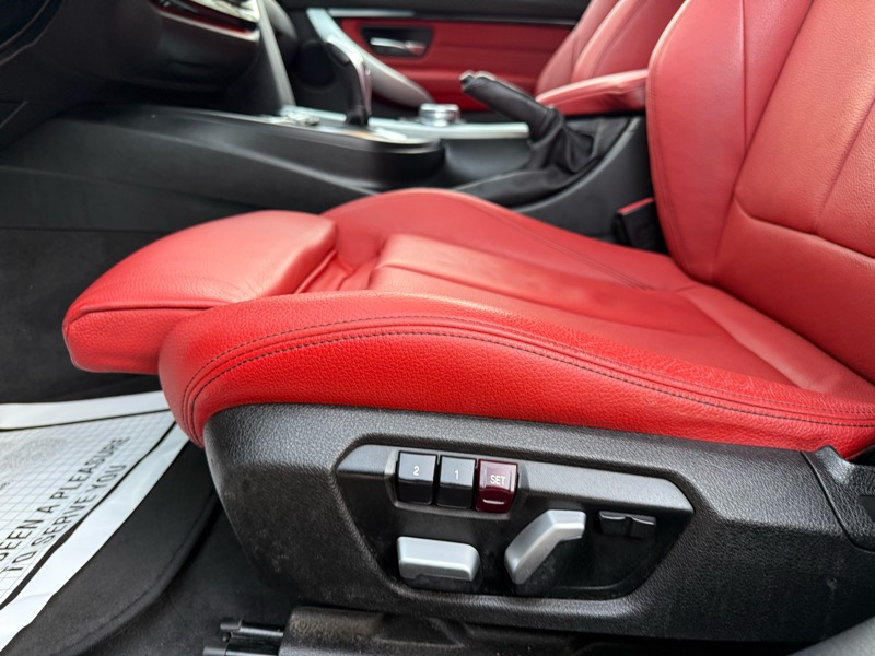 BMW 3-Series 330i SULEV Sedan 2017