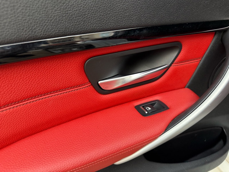 BMW 3-Series 330i SULEV Sedan 2017