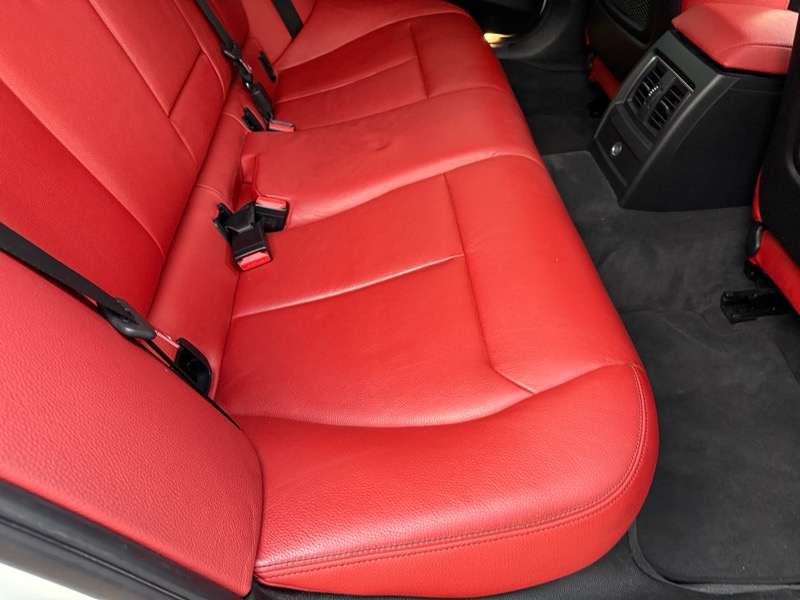 BMW 3-Series 330i SULEV Sedan 2017