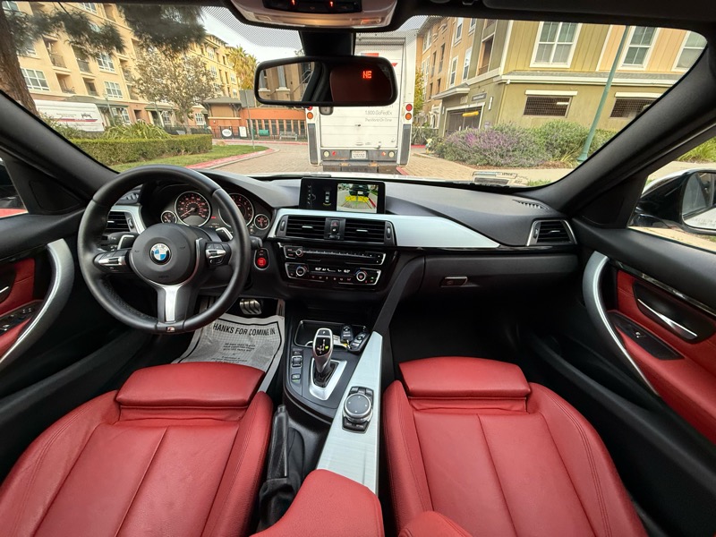 BMW 3-Series 330i SULEV Sedan 2017