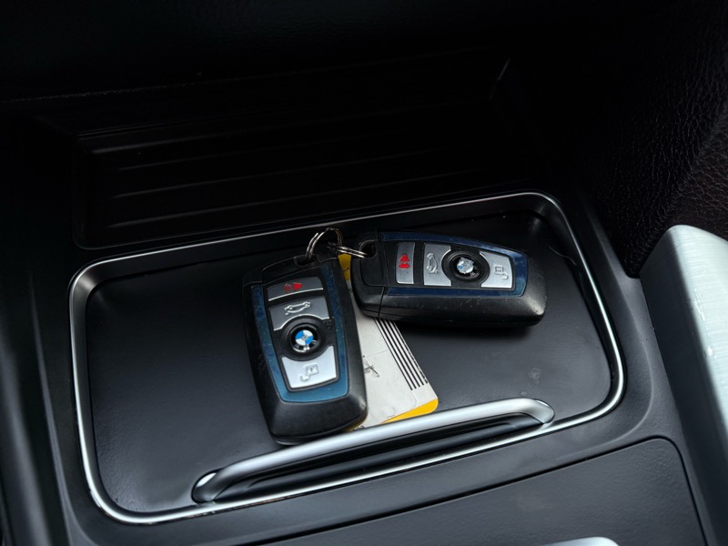 BMW 3-Series 330i SULEV Sedan 2017